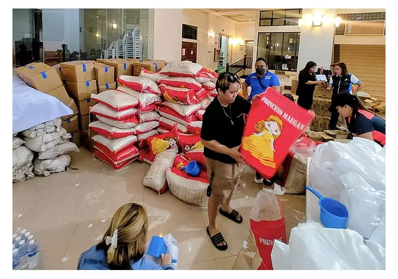 Cebu City Calls for Urgent Help: Volunteers & Donations Needed for Typhoon Tino Victims