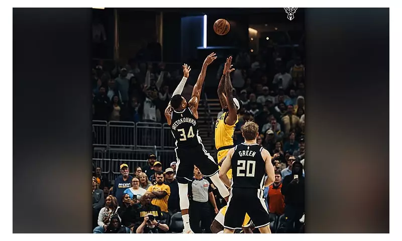 Giannis Antetokounmpo Stuns with Epic Buzzer-Beater: Milwaukee Bucks Triumph in Nail-Biter