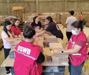 DSWD-Zamboanga Checks 20,000 Family Food Packs for Disaster Readiness
