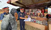 Cebu Police Chief Inspects Fireworks Sellers, Warns of Confiscation
