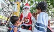 Cebu Taho Vendor in Santa Costume Draws Crowds at Fuente Osmeña