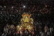 Cebu Deploys Over 1,500 Police for Massive Walk with Mary 2026 Procession