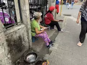 Sinulog 2026: Candle Vendors Struggle with Strict Rules Amid Festival Crowds