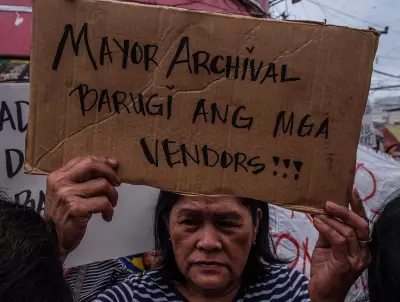 Cebu Mayor Opposes Megawide Fee Collection at Carbon Market Amid Vendor Protests