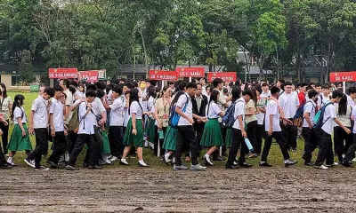 Davao Teachers Challenge DepEd's Trimester Proposal Amid Rainy School Opening