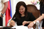 Cebu Governor Signs Two Major MOAs to Boost Healthcare Workforce and Services