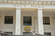 Cebu City Council Defers SRP Bus Transit Endorsement, Osmeña Threatens Resignation