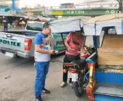 LTO 7's Friendly Flag Down Releases 1,077 Vehicle Plates in Central Visayas