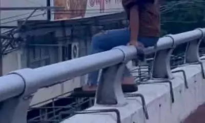 Davao Police Rescue Teen from Jump Attempt at Agdao Flyover