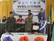 5 BIFF Members Surrender in Maguindanao del Sur, Turn Over High-Powered Firearms