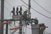Soaring Power Bills Force Cebu Residents and Businesses to Adjust Daily Routines
