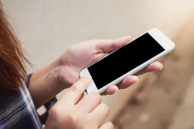 Cebu officials push regulation over total cellphone ban in schools
