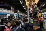 MRT-3 Offers Free Rides on Independence Day June 12