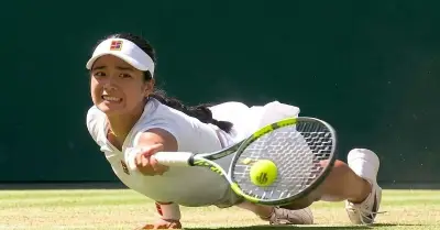 Alex Eala Stuns Iga Swiatek at Wimbledon, Advances to Round of 16