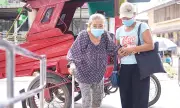 Lapu-Lapu City gives P10,000 cash aid to 271 octogenarians, nonagenarians