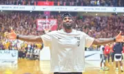 LeBron James Leaving Lakers After 8 Seasons, Plans to Continue NBA Career